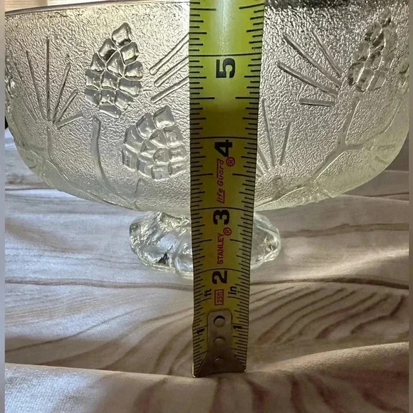 Tiara Glassware Ponderosa Pine Round Footed Serving Salad Bowl 9 1/4” - Picture 3 of 4